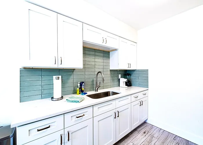 2bd 1ba Sunset 2 3mins To Beach! *