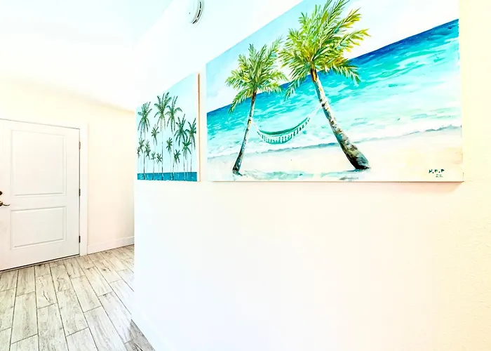 Apartment 2bd 1ba Sunset 2 3mins To Beach! Clearwater Beach
